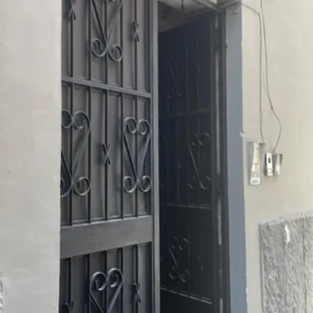 La Porta Accanto Apartament Neapol